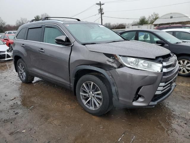 2019 Toyota Highlander SE