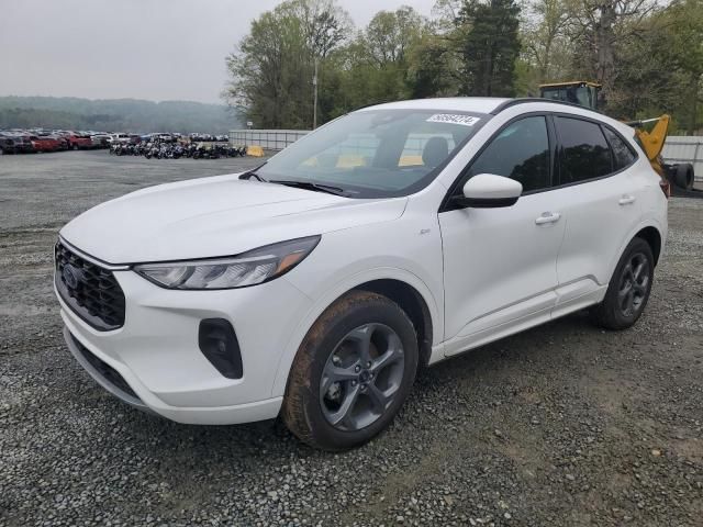 2023 Ford Escape ST Line Plus