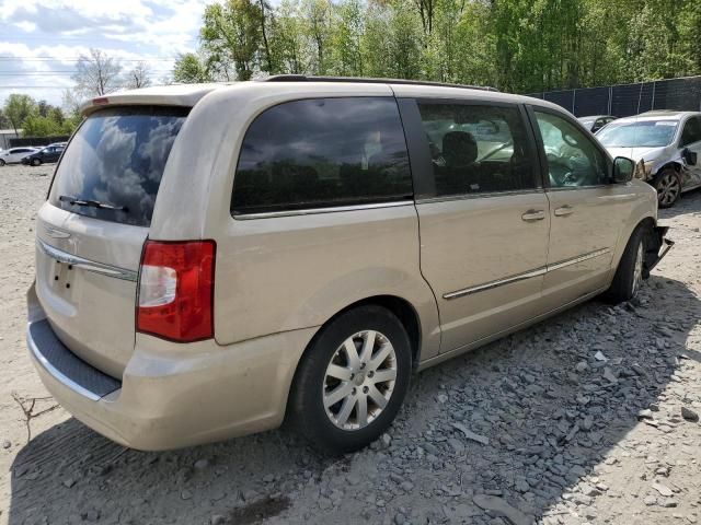 2014 Chrysler Town & Country Touring