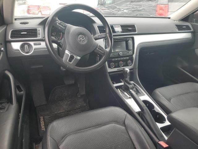 2013 Volkswagen Passat SE