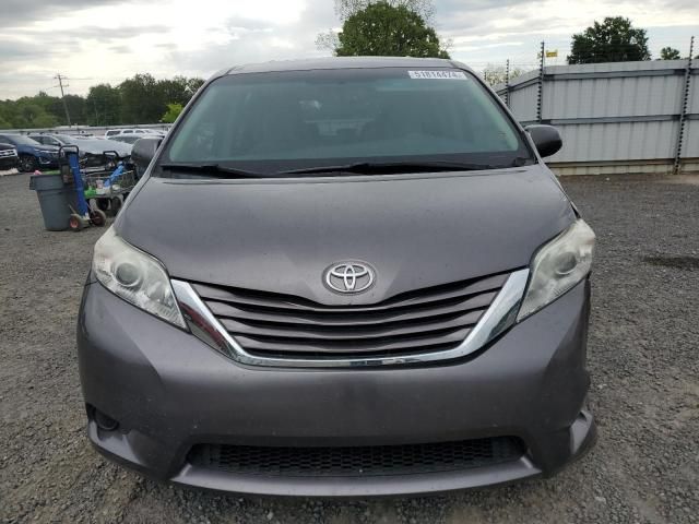 2015 Toyota Sienna LE