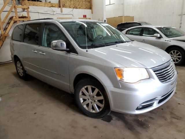 2012 Chrysler Town & Country Touring L