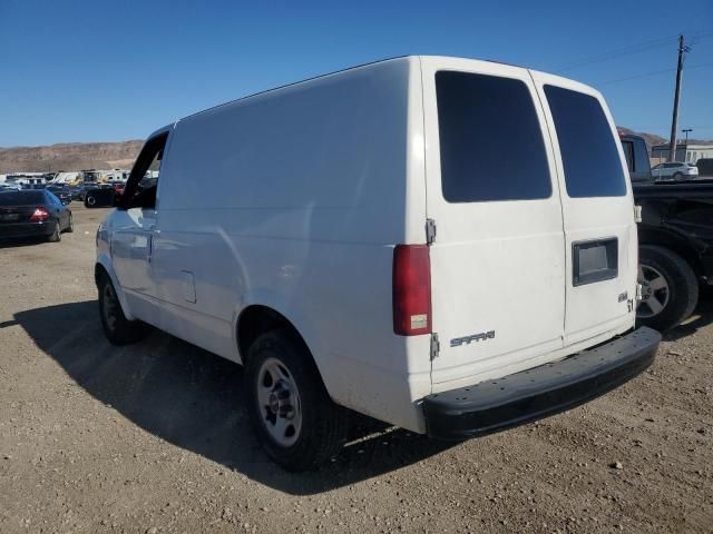 2004 GMC Safari XT