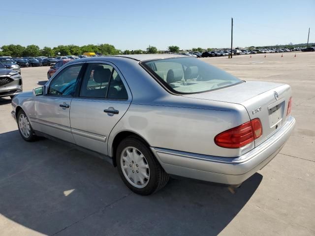 1999 Mercedes-Benz E 320