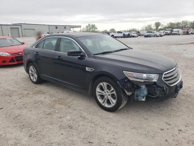 2018 Ford Taurus SEL