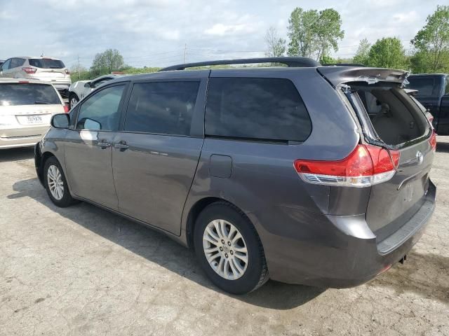 2011 Toyota Sienna XLE