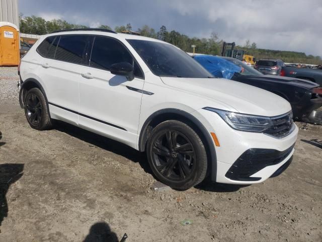 2023 Volkswagen Tiguan SE R-LINE Black