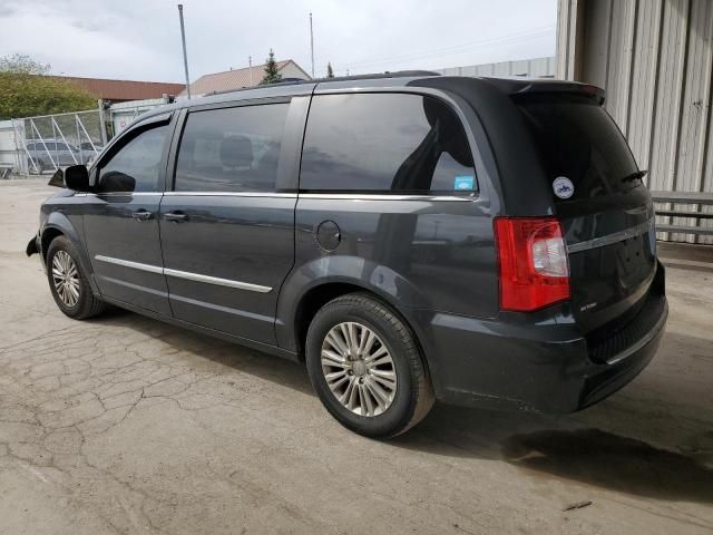 2011 Chrysler Town & Country Touring L