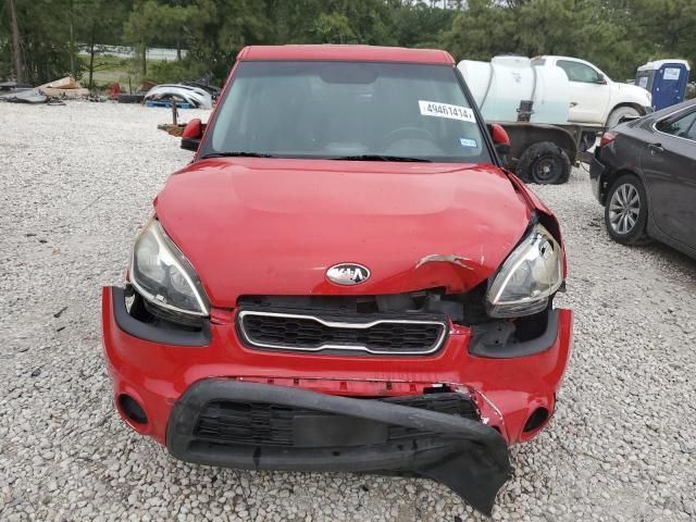 2013 KIA Soul +