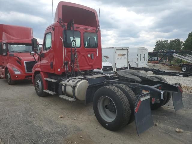 2017 Freightliner Cascadia 113