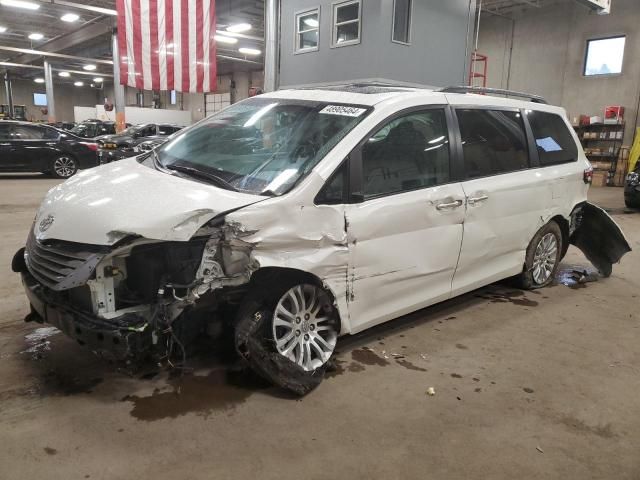 2017 Toyota Sienna XLE