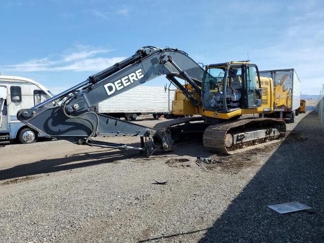 2019 John Deere Commercial