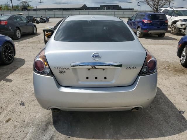 2010 Nissan Altima Base