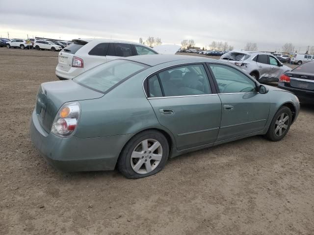 2004 Nissan Altima Base