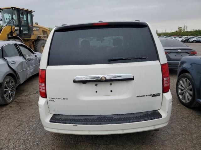 2010 Chrysler Town & Country Touring Plus