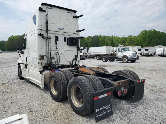 2016 Freightliner Cascadia 125