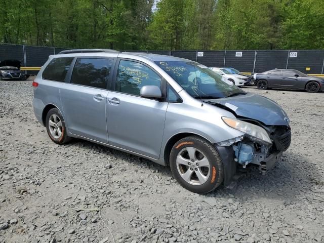 2011 Toyota Sienna LE