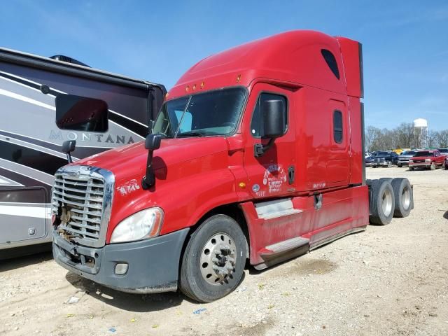 2016 Freightliner Cascadia 125