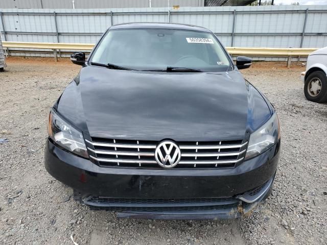 2015 Volkswagen Passat SE