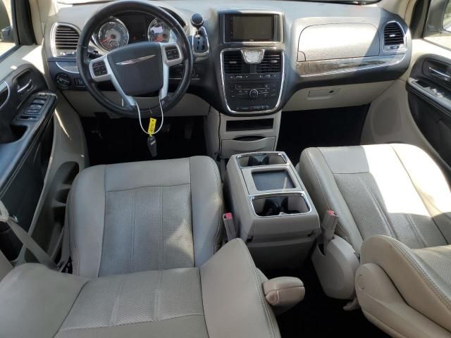 2012 Chrysler Town & Country Touring