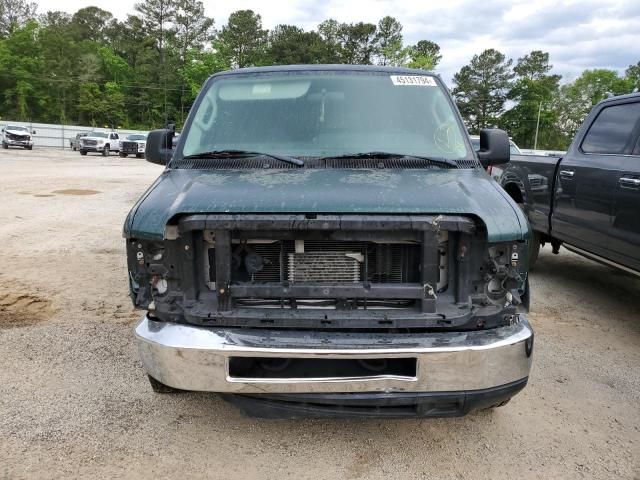2012 Ford Econoline E350 Super Duty Wagon