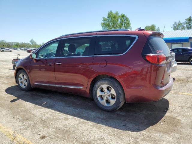 2017 Chrysler Pacifica Touring L Plus