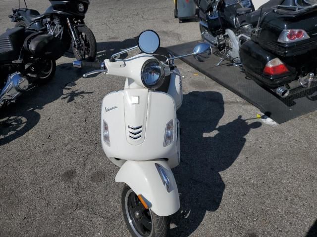 2017 Vespa GTS 300 Super