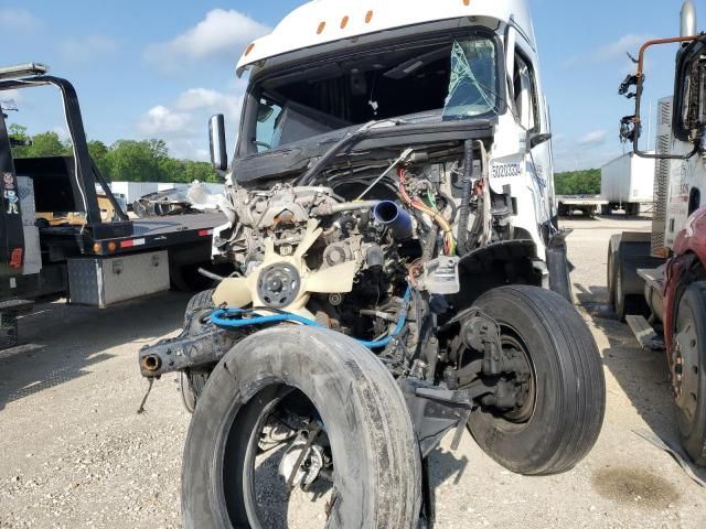 2019 Freightliner Cascadia 126