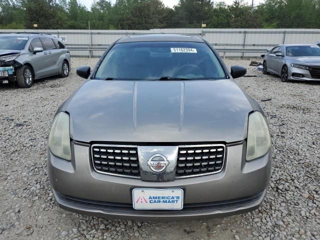 2004 Nissan Maxima SE