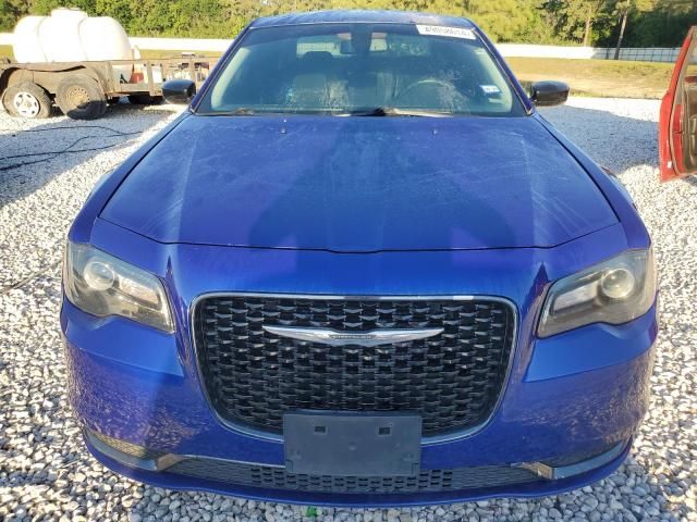 2020 Chrysler 300 Touring