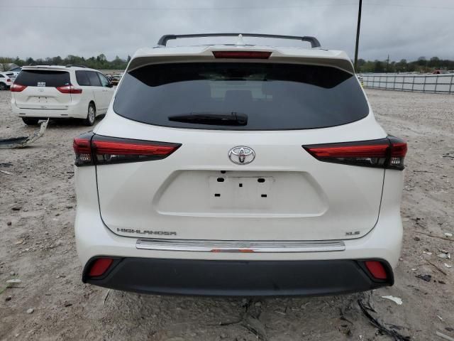 2021 Toyota Highlander XLE