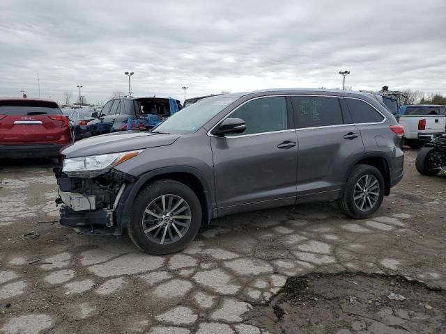 2018 Toyota Highlander SE