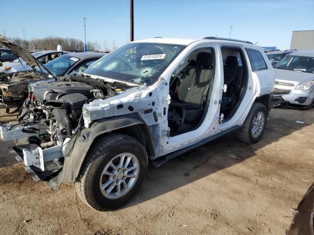 2020 Jeep Grand Cherokee Laredo