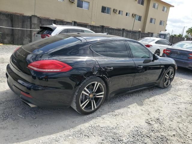 2014 Porsche Panamera 2