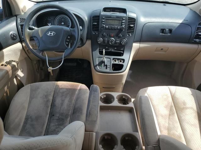 2007 Hyundai Entourage GLS