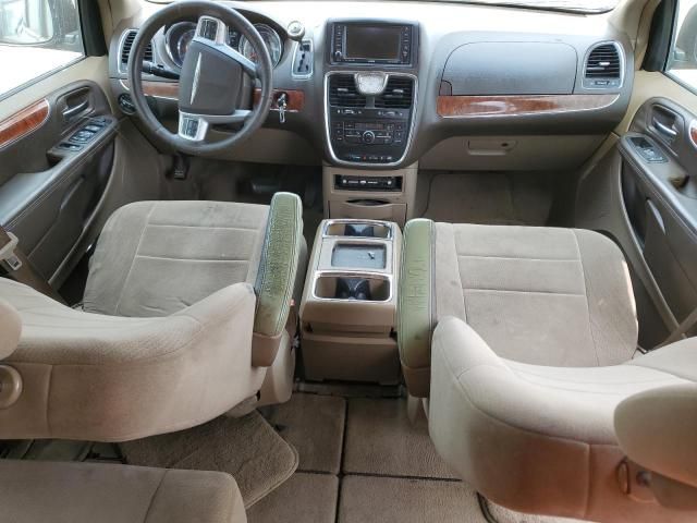 2011 Chrysler Town & Country Touring