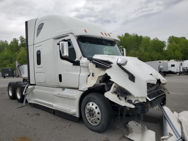 2021 Freightliner Cascadia 126