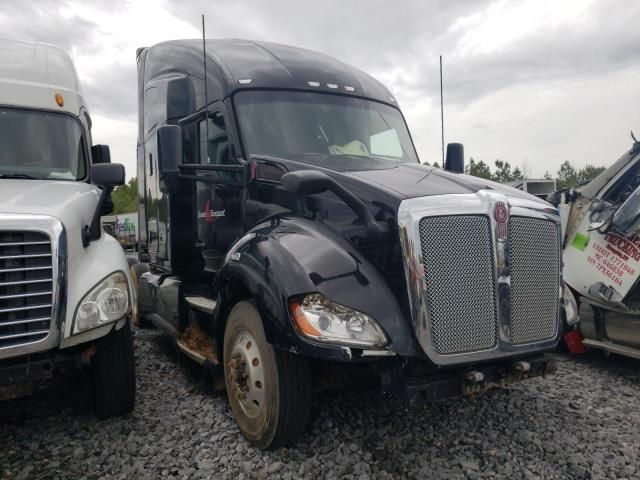 2020 Kenworth Construction T680