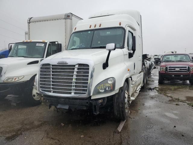 2015 Freightliner Cascadia 125