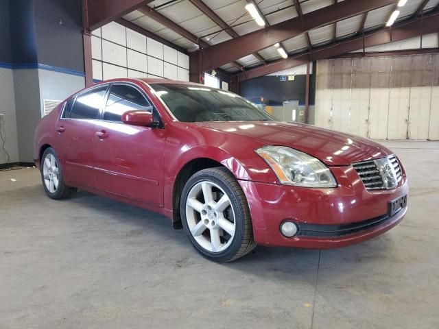 2004 Nissan Maxima SE