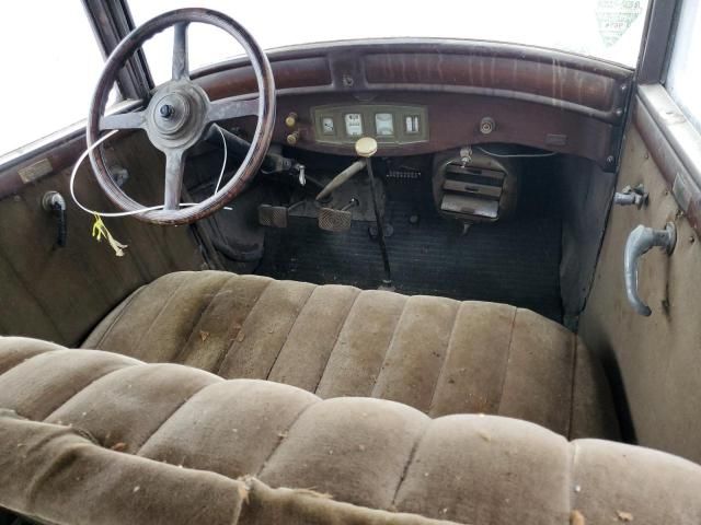 1928 Studebaker Commander