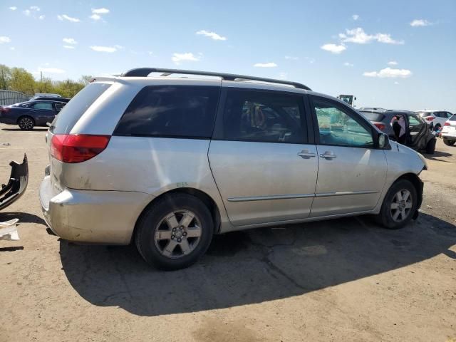 2004 Toyota Sienna CE