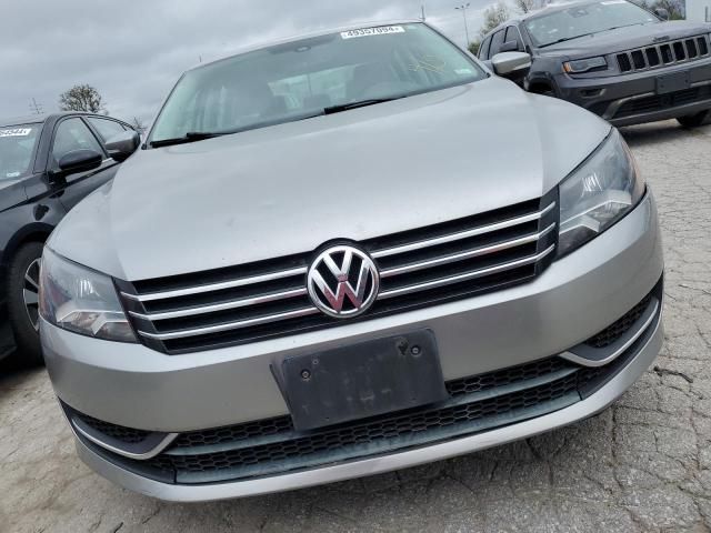 2013 Volkswagen Passat SE