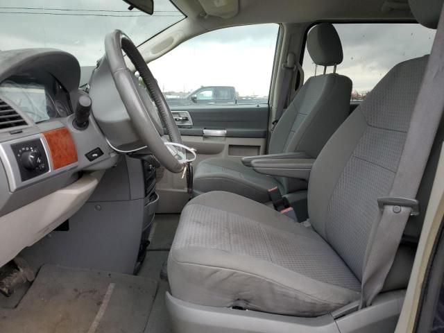 2008 Chrysler Town & Country Touring