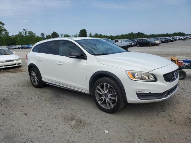 2016 Volvo V60 Cross Country Premier