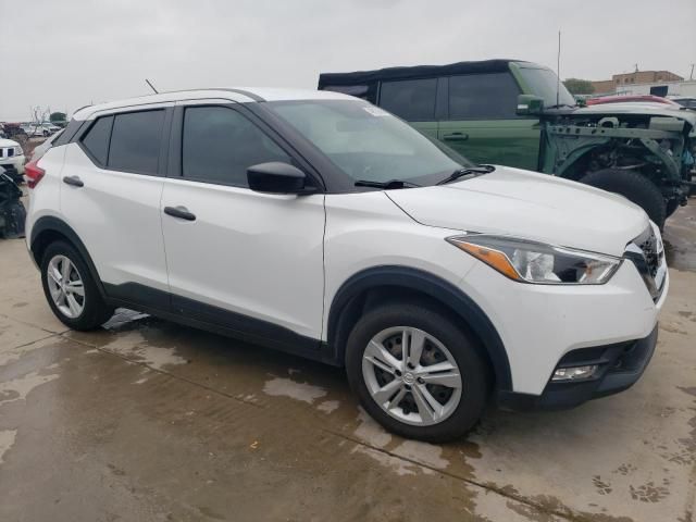 2019 Nissan Kicks S