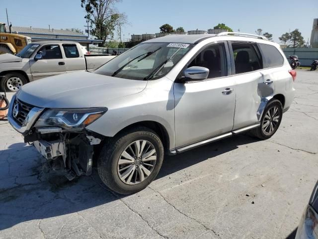 2020 Nissan Pathfinder SV