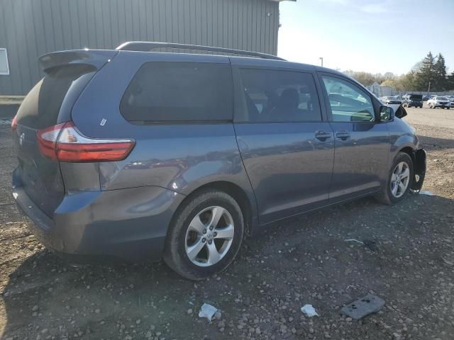 2015 Toyota Sienna LE