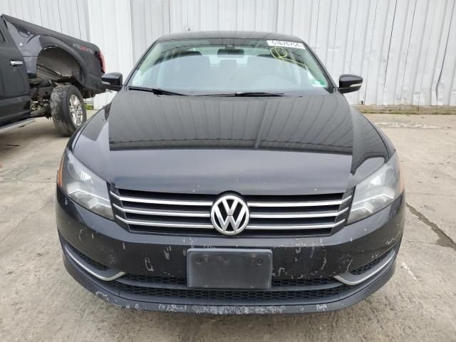 2014 Volkswagen Passat S