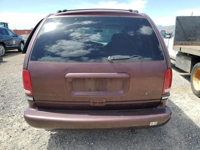 1996 Chrysler Town & Country LX